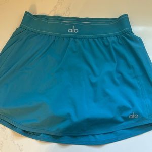 All turquoise skirt